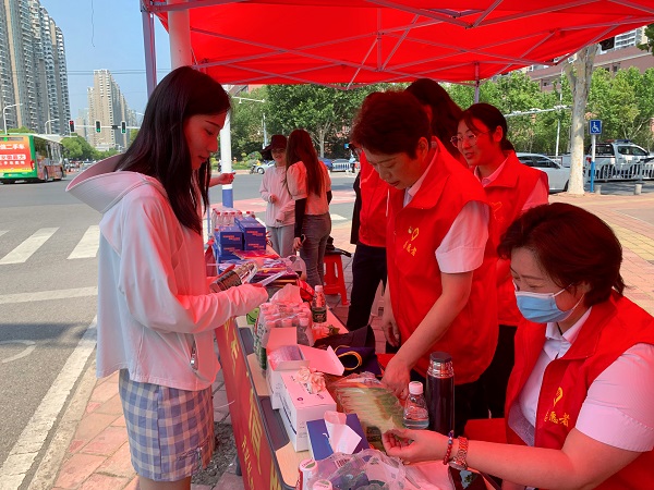 助力學(xué)子圓夢，踐行國企擔(dān)當(dāng)  安徽鹽業(yè)地產(chǎn)集團(tuán)組織愛心助考公益活動